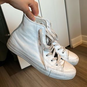White converse